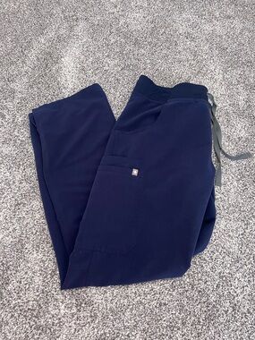 Women’s Figs Pants